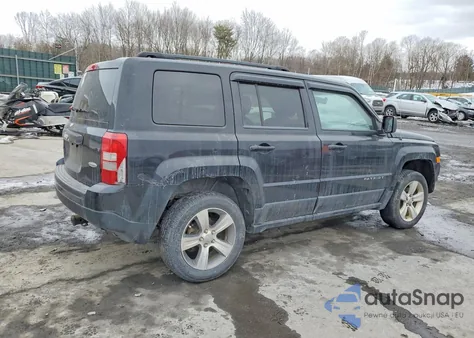 2012 Jeep Patriot Latitude z USA, uszkodzony, nr VIN 1C4NJRFB0CD556404